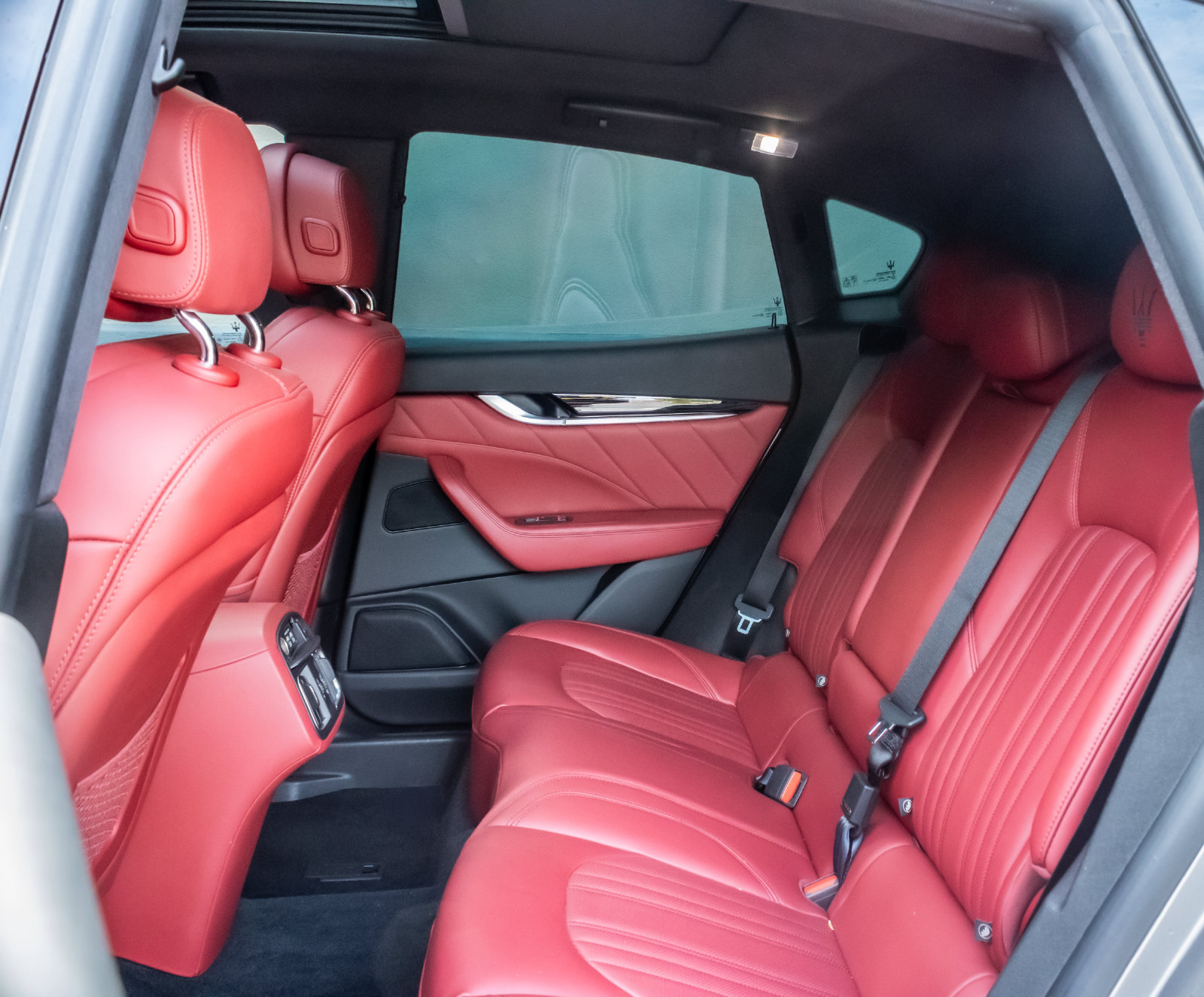Used 2022 Maserati Levante GT AWD/4WD image 13