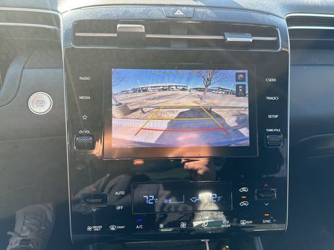 Used 2022 Hyundai Tucson SEL image 11