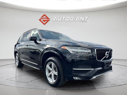 Used 2018 Volvo XC90 T5 Momentum w/ Convenience Package AWD/4WD image 11