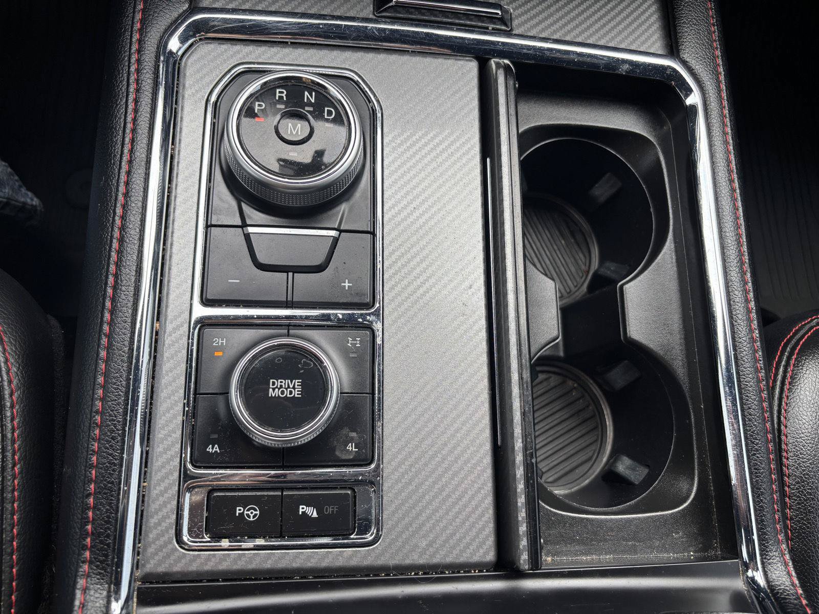 Used 2020 Ford Expedition Limited w/ Equipment Group 303A AWD/4WD image 32