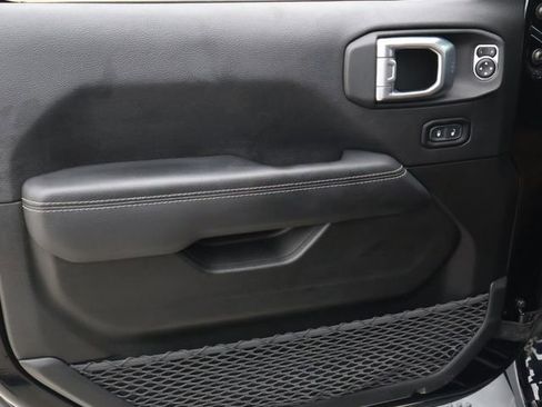 Used 2021 Jeep Wrangler Unlimited Sahara w/ Cold Weather Group image 16