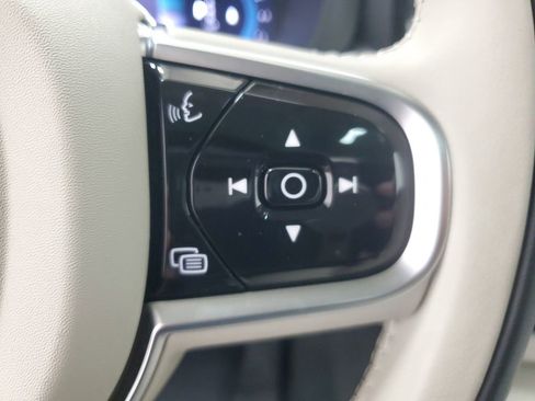 New 2025 Volvo XC60 B5 Core w/ Protection Package Premier image 24