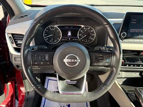 Used 2023 Nissan Rogue SL AWD/4WD image 16