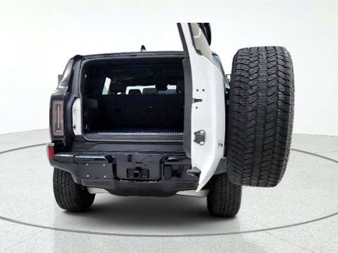 Used 2025 GMC Hummer EV 2X AWD/4WD image 18