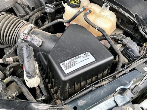 Used 2021 GMC Yukon XL SLT image 31