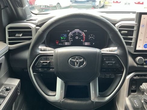 Used 2023 Toyota Tundra Platinum AWD/4WD image 34