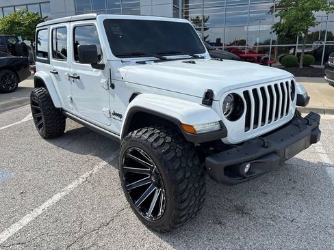 Used 2023 Jeep Wrangler Unlimited Sport AWD/4WD image 2