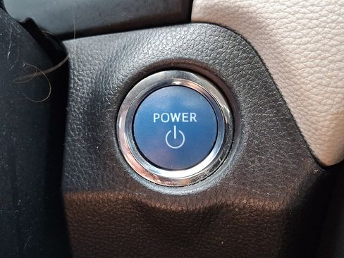 Used 2021 Toyota RAV4 XLE w/ Convenience Package AWD/4WD image 26