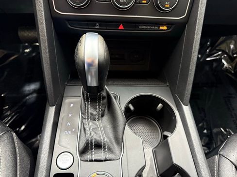 Used 2021 Volkswagen Atlas SE w/ Panoramic Sunroof Package image 42