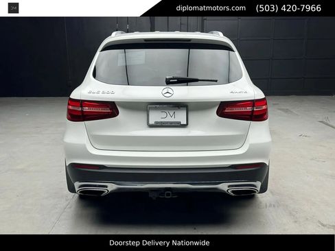 Used 2017 Mercedes-Benz GLC 300 4MATIC image 6