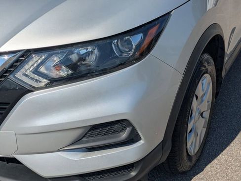 Used 2020 Nissan Rogue Sport S image 9