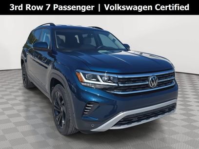 Certified 2022 Volkswagen Atlas SE w/ Black Wheel Package