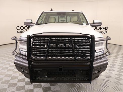 Used 2022 RAM 2500 Laramie AWD/4WD image 10