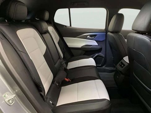 Used 2026 Chevrolet Equinox EV LT image 68