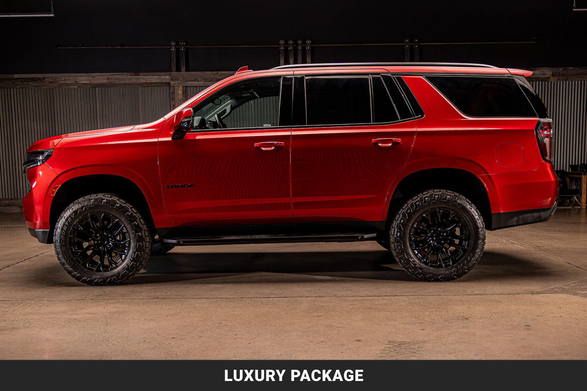 Used 2024 Chevrolet Tahoe RST w/ Luxury Package AWD/4WD image 6