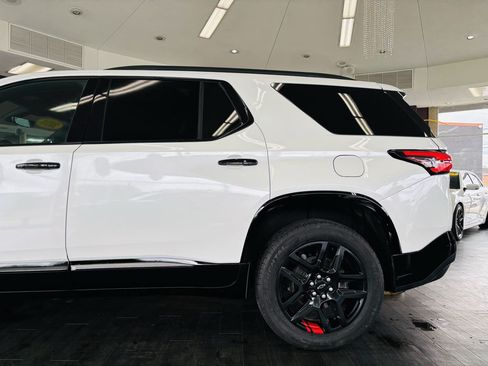Used 2023 Chevrolet Traverse Premier w/ Redline Edition FWD image 13