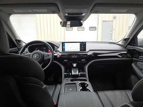 Used 2025 Acura MDX w/ Advance Package image 17