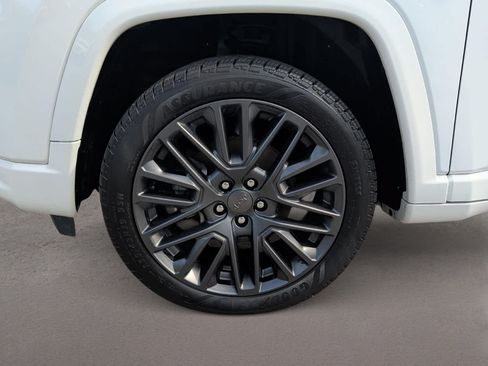 Used 2022 Jeep Compass High Altitude AWD/4WD image 11