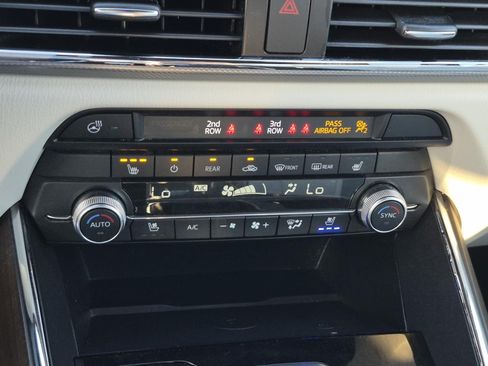 Used 2023 MAZDA CX-9 Signature AWD/4WD image 33