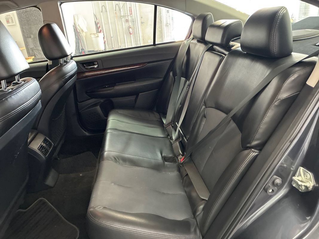 Used 2013 Subaru Legacy 2.5i Limited w/ Popular Pkg 2 AWD/4WD image 17