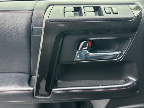 Certified 2023 Toyota 4Runner TRD Off-Road Premium image 12