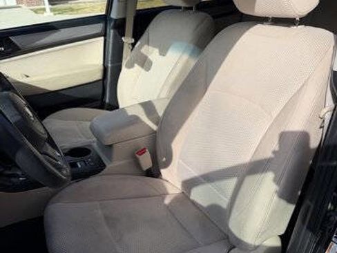 Used 2018 Subaru Outback 2.5i Premium AWD/4WD image 13