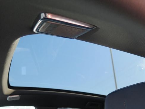 New 2026 Cadillac Optiq Luxury 2 image 14