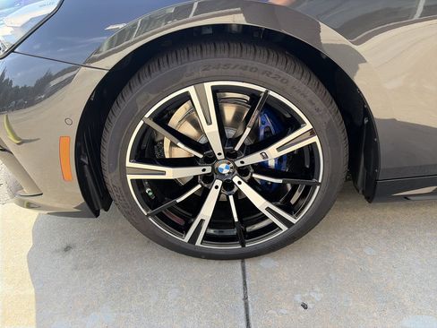 Used 2027 BMW 530i w/ M Sport Package RWD image 13