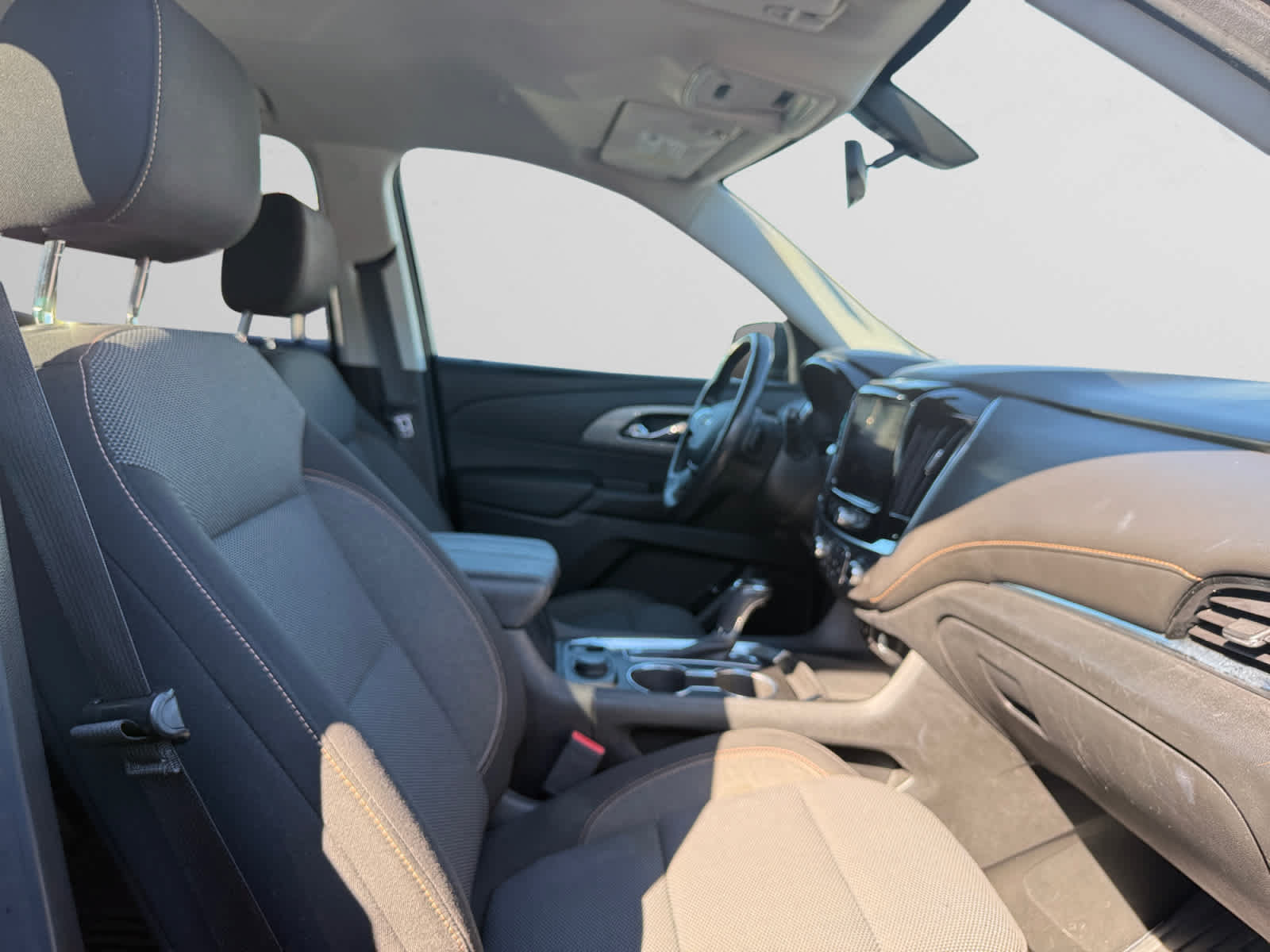 Used 2020 Chevrolet Traverse LT FWD image 15