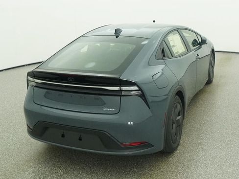 New 2026 Toyota Prius Plug-In Hybrid FWD image 15