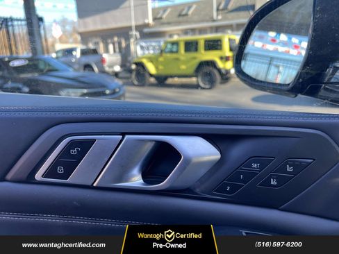 Used 2020 BMW X5 M50i w/ Executive Package image 17