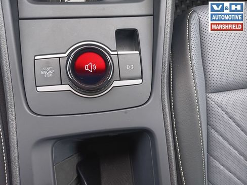Used 2026 Volkswagen Tiguan SE AWD/4WD image 12