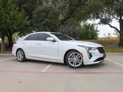Used 2021 Cadillac CT4 Luxury RWD image 1