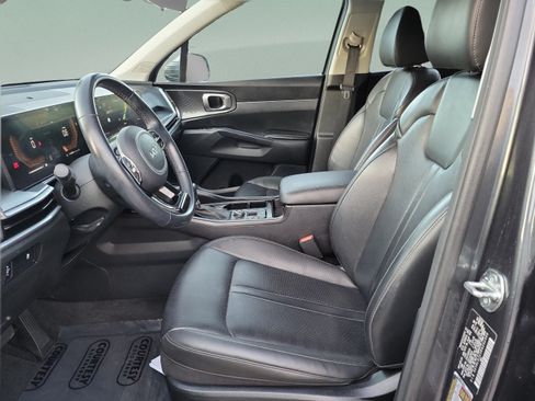 Certified 2024 Kia Sorento S AWD/4WD image 16