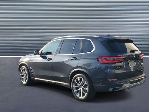 Used 2022 BMW X5 sDrive40i w/ Premium Package image 4
