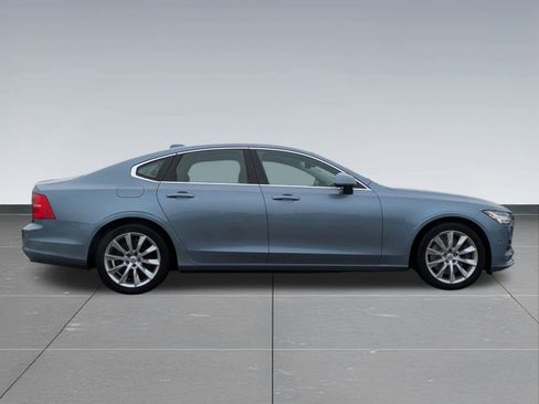 Used 2017 Volvo S90 T6 Momentum w/ Vision Package image 7