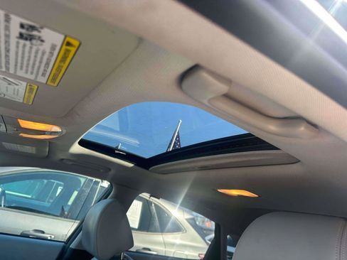 Used 2019 Hyundai Kona Limited w/ Cargo Package image 18