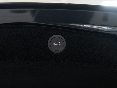 Used 2024 Tesla Model 3 image 31