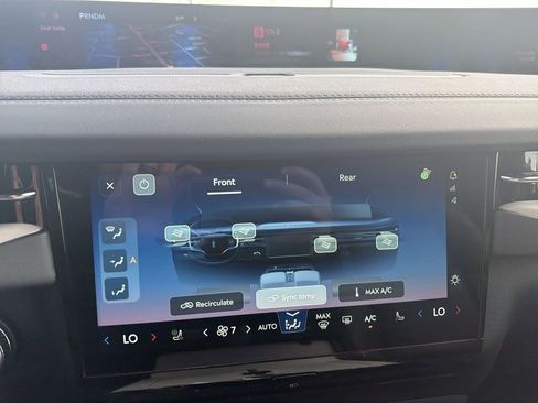 New 2026 Lincoln Navigator Reserve AWD/4WD image 19