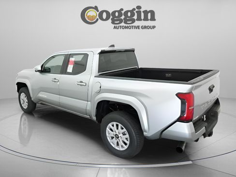 New 2026 Toyota Tacoma SR5 AWD/4WD image 11