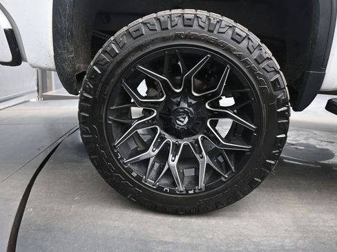 Used 2022 GMC Sierra 1500 Denali AWD/4WD image 12