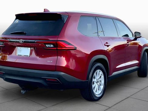 Used 2024 Toyota Grand Highlander XLE image 13