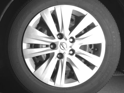 Used 2025 Nissan Sentra S image 12