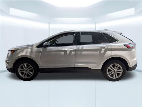 Used 2017 Ford Edge SEL w/ Equipment Group 201A FWD image 2
