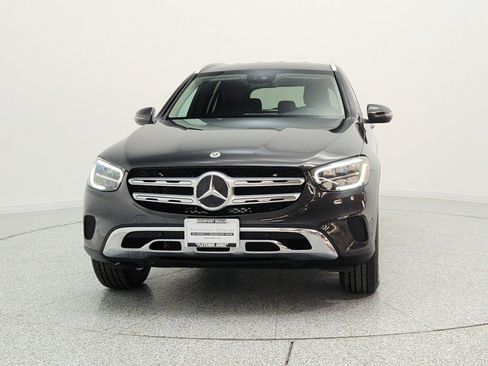 Used 2022 Mercedes-Benz GLC 300 image 2