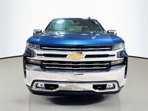 Used 2019 Chevrolet Silverado 1500 LTZ image 3