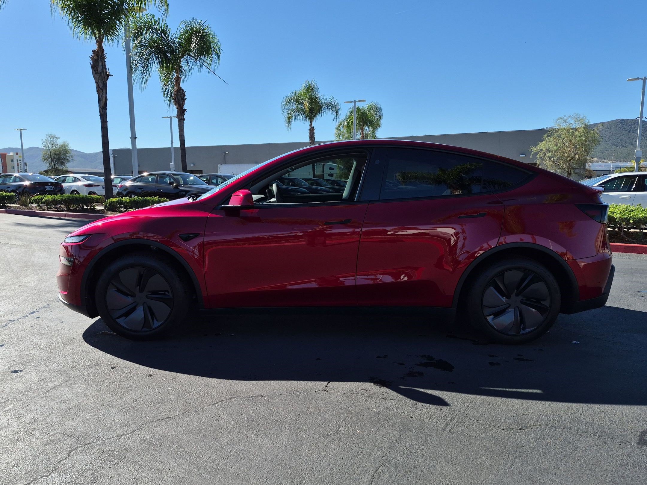 Used 2026 Tesla Model Y 2WD image 7