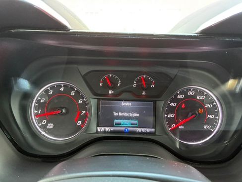 Used 2017 Chevrolet Camaro LT RWD image 17