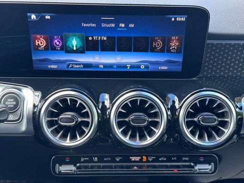 New 2026 Mercedes-Benz GLB 250 4MATIC image 20
