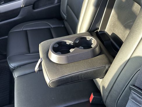 Used 2019 Chevrolet Silverado 2500 LTZ w/ LTZ Plus Package image 14